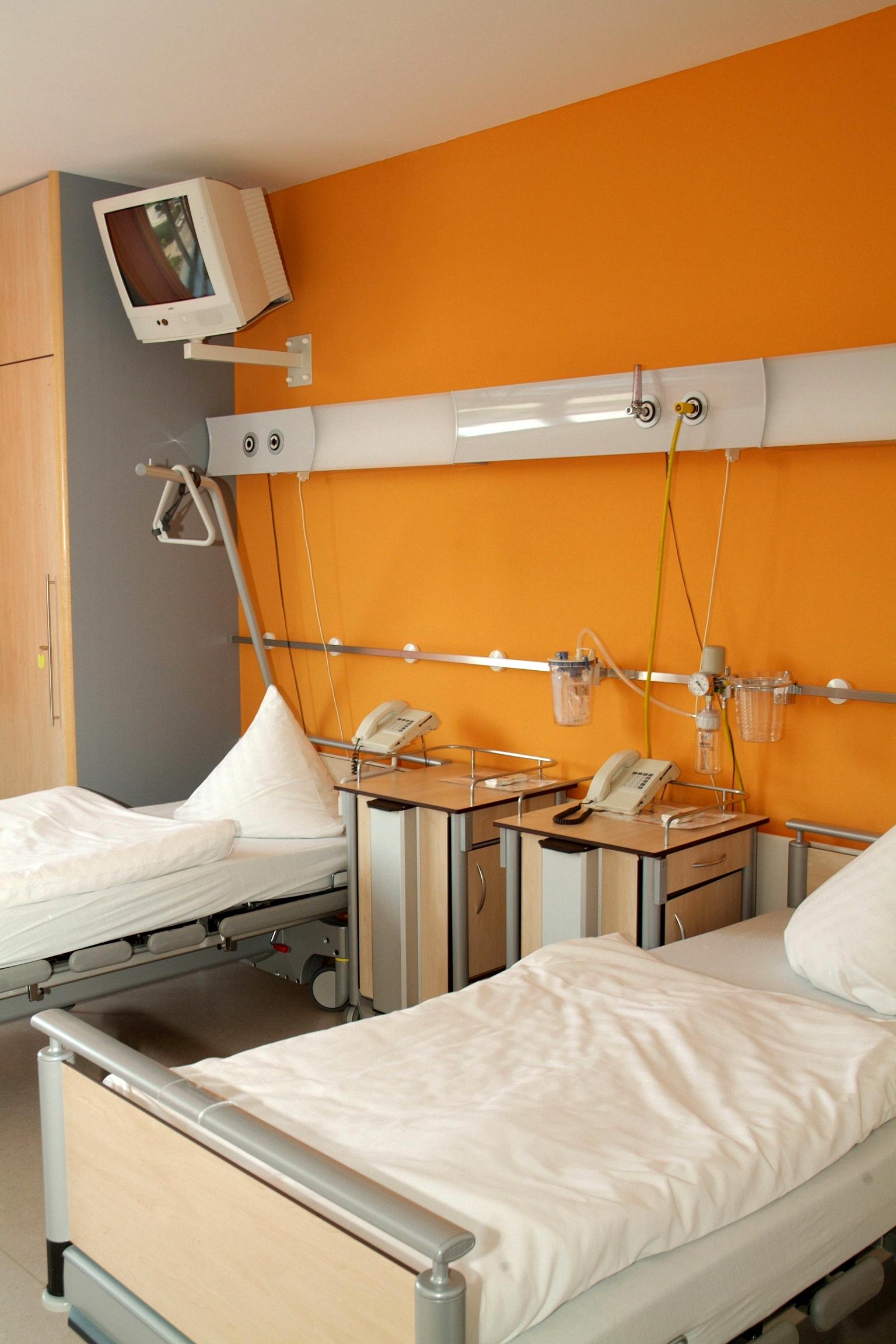 Reinigung und Service - KVS Spremberg Patientenzimmer